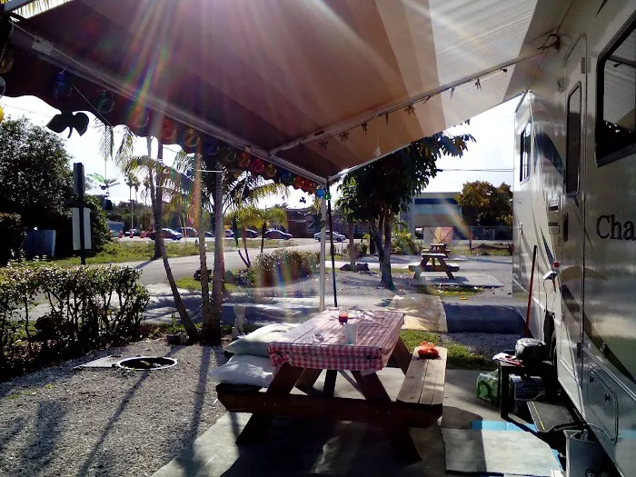 Hollywood KOA Picture 8