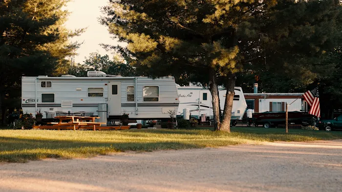 Deer Trail Resort and Campground Picture 6