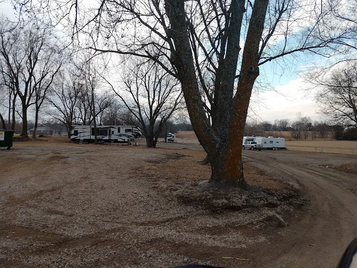 Meadow View Park Picture 8
