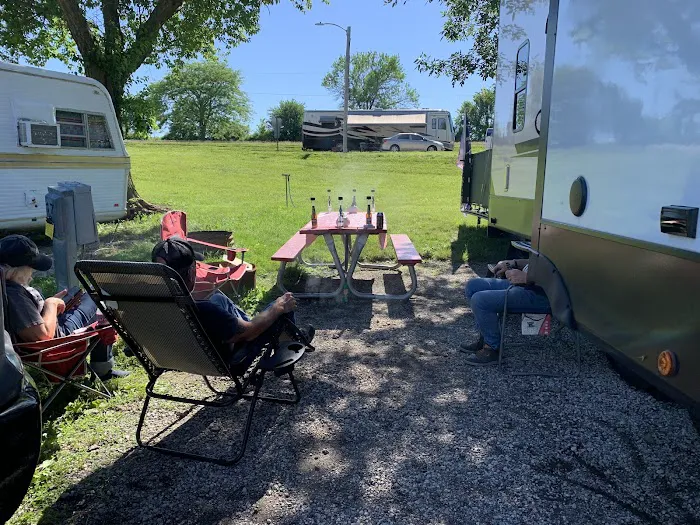 Lake Miola Campgrounds Picture 9