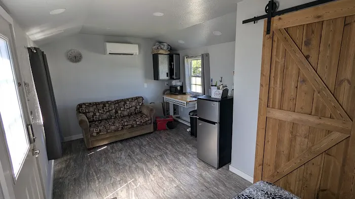 Powell's Creekside Haven Picture 3