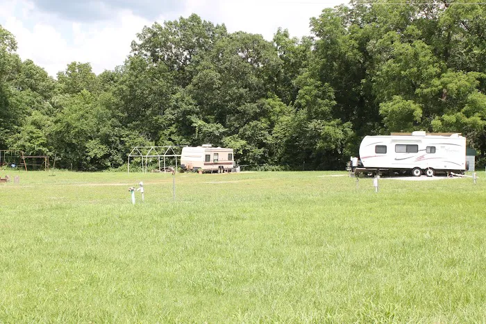 Loehr Campground and Resort Picture 10