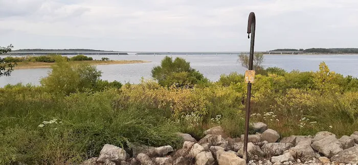 HAWKER POINT Picture 9