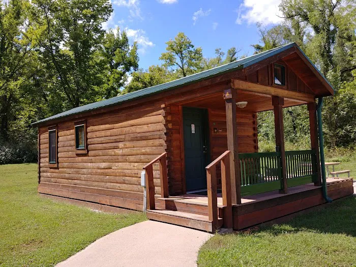 Stockton Lake Marina Cabins Picture 5