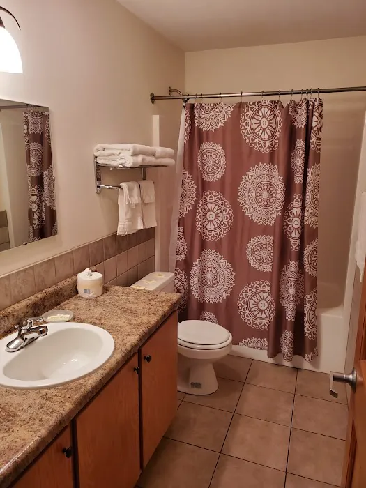 Stockton Lake Marina Cabins Picture 1