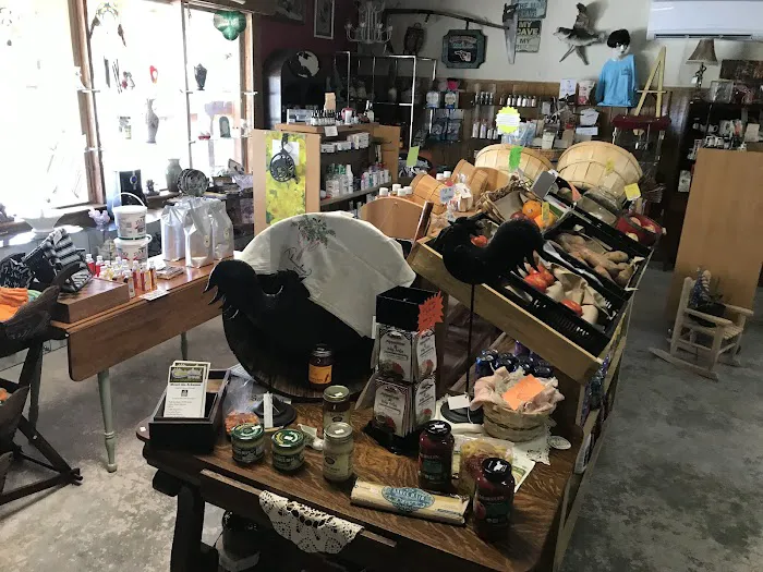 Marilyn's RV Park & Old Country Store Picture 7