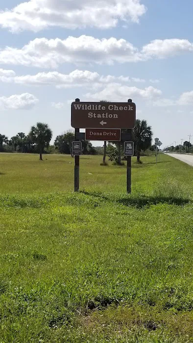 Dona Drive wildlife check station Picture 8