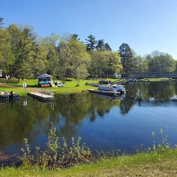 Pleasant Pines Resort and Campground Picture 10
