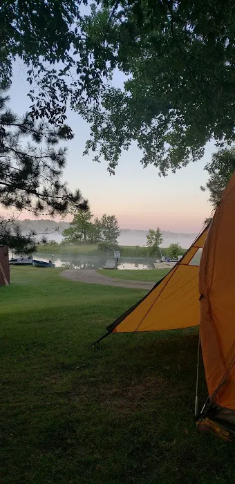 Pleasant Pines Resort and Campground Picture 2