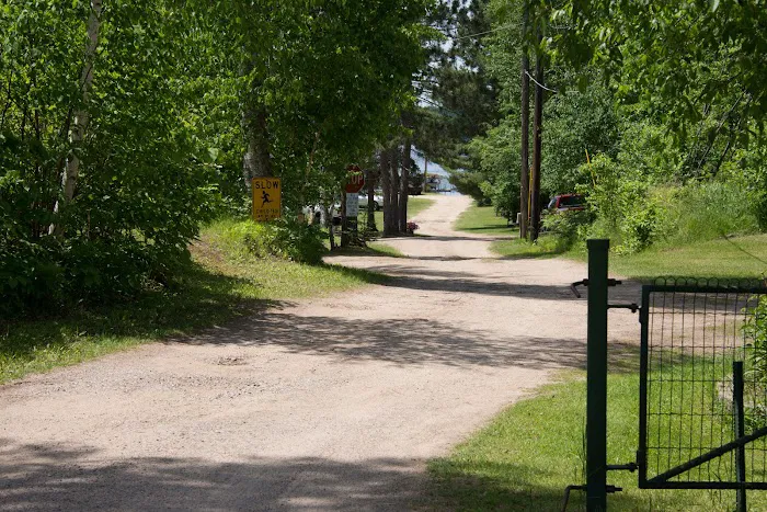 Swan Lake Campground & Resort Picture 3