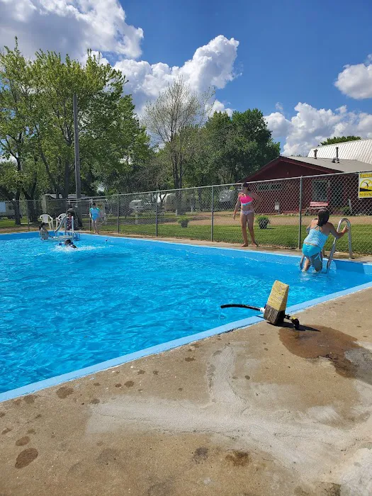 Dakota Sunsets Campground Picture 2
