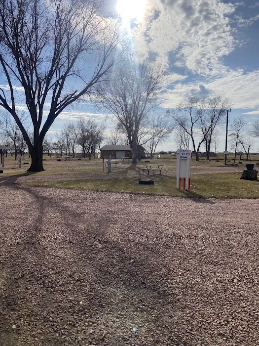 Dakota Sunsets Campground Picture 5