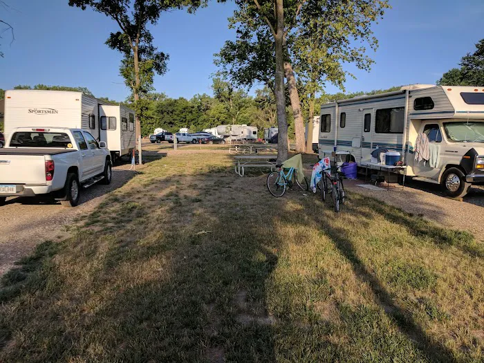 Meridian Bridge RV Resort Picture 9