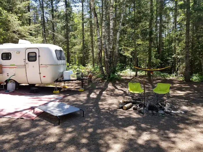McDougal Lake Campground Picture 1