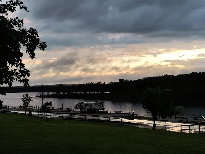 DamSite Campground, COE Picture 4