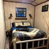 Mena, AR - Hidden Oaks Cabins ico