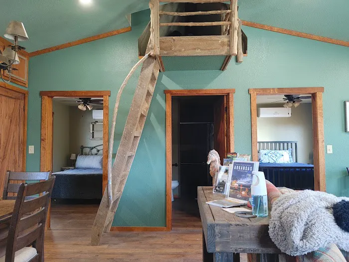 WyKnot Cabin Picture 6