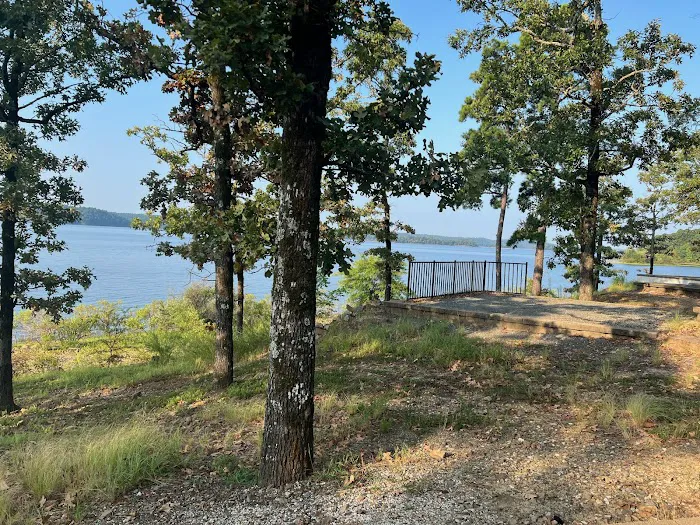 DeRoche Ridge Campground at Degray Lake State Park Picture 4