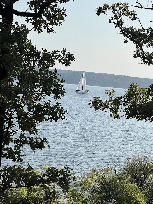 DeRoche Ridge Campground at Degray Lake State Park Picture 7