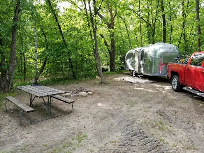Camper's Paradise Office Picture 6