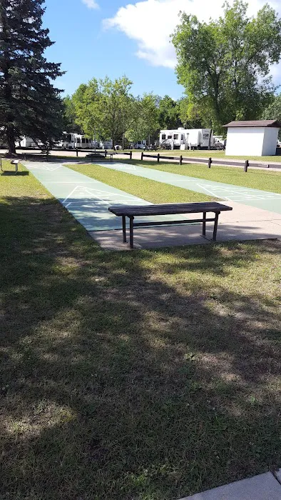 Vagabond Village Campground Picture 6