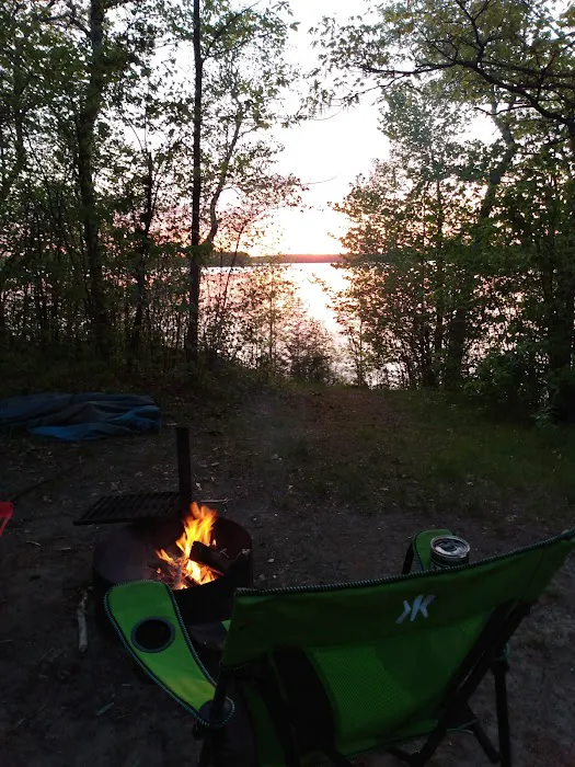 Williams Narrows campground Picture 1