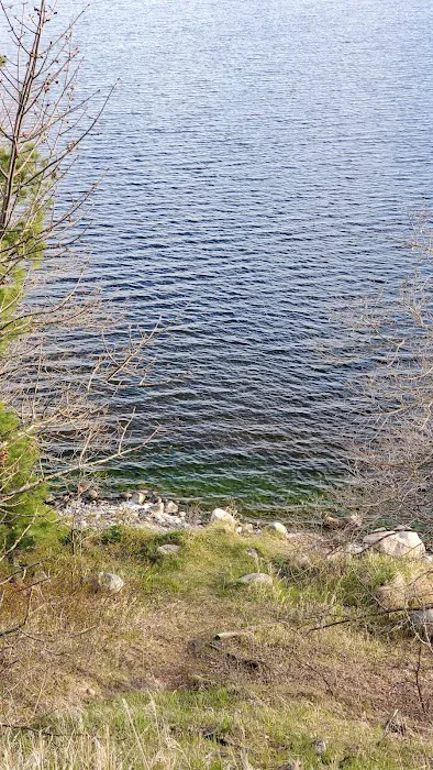 East Seelye Bay Campground Picture 3