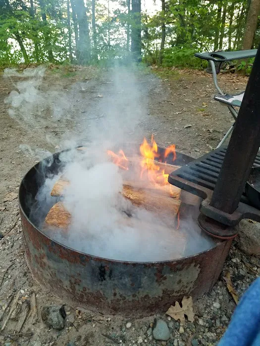 East Seelye Bay Campground Picture 6