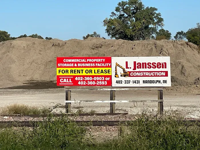 Hwy 20 RV, Camper and Storage Rentals Picture 3