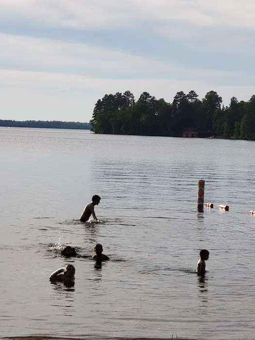 Wakemup Bay Campground Picture 4