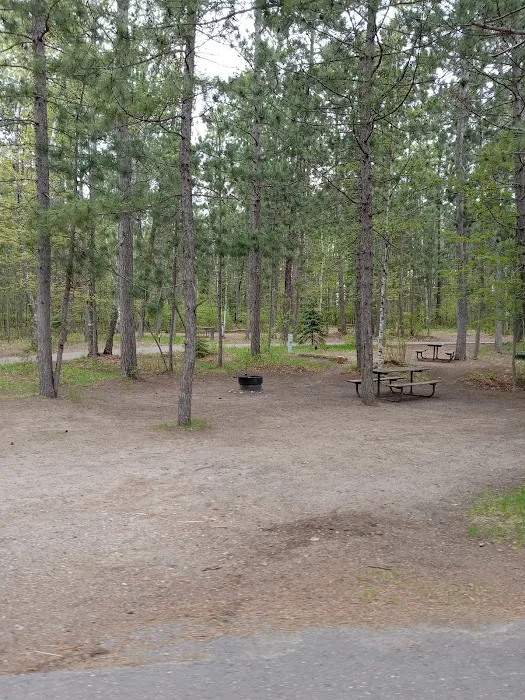 Side Lake Campground Picture 5