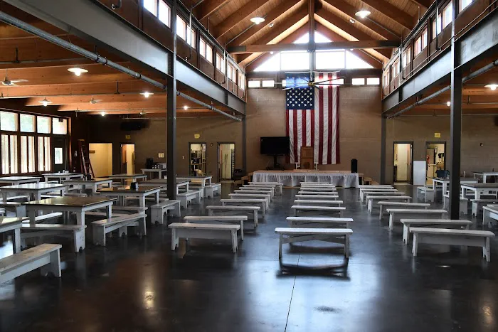 Central Camp Dining Hall Picture 3