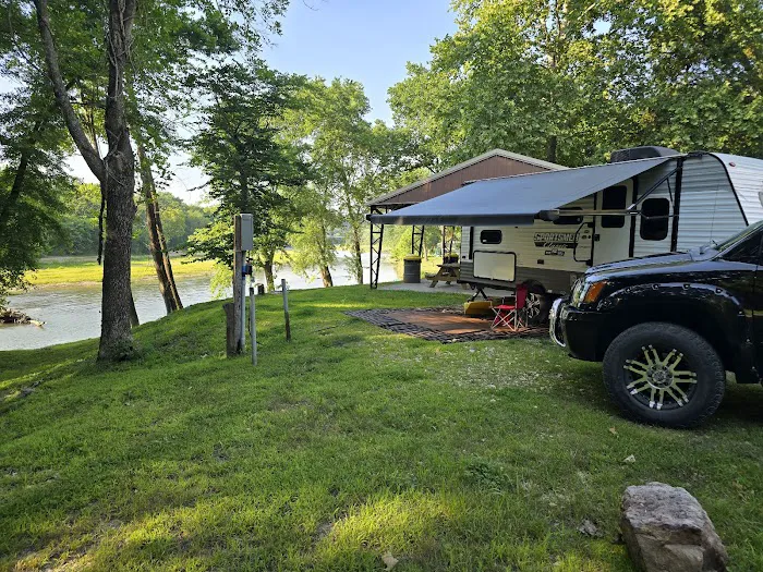 Upper Illinois River Floats Picture 2