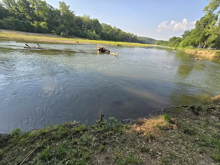 Upper Illinois River Floats Picture 1
