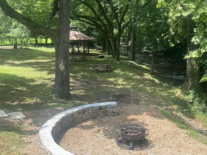 Running water rental cabins Picture 10