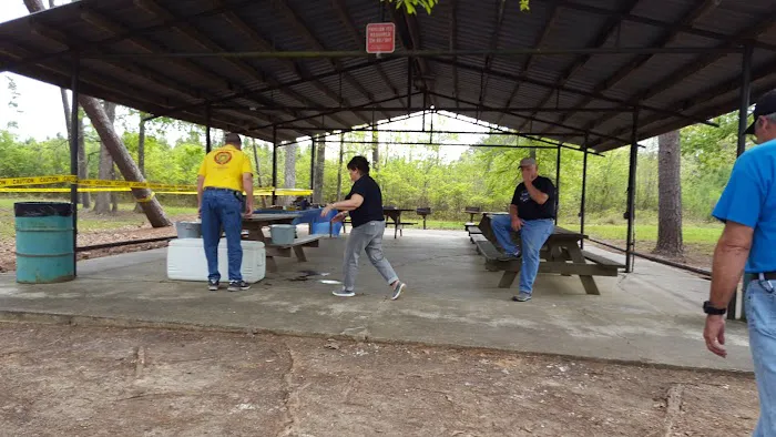 Lake Claude Bennett Picture 3