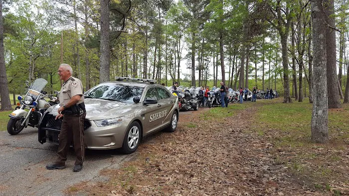 Lake Claude Bennett Picture 2