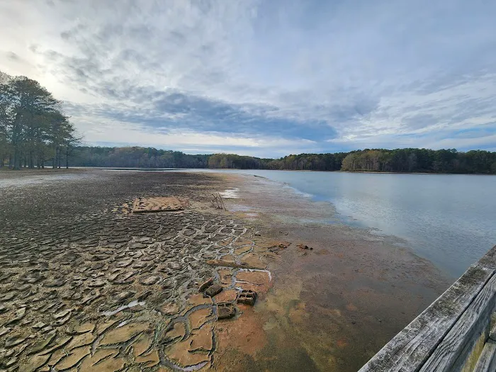 Lake Claude Bennett Picture 7