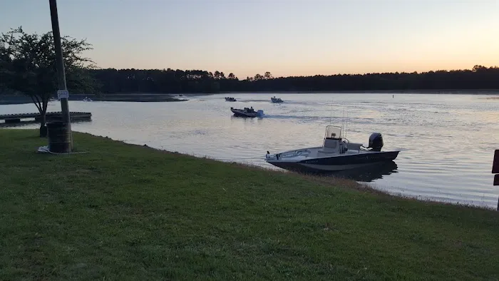 Lake Claude Bennett Picture 10