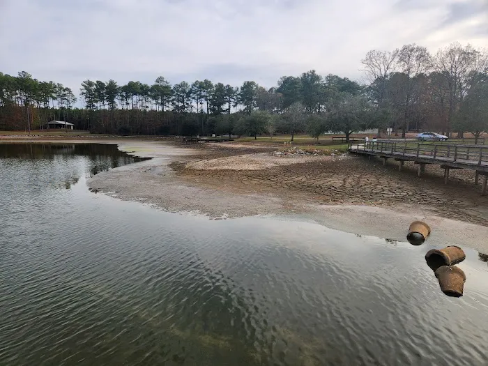 Lake Claude Bennett Picture 6