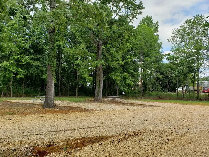 Magnolia RV Park and Family Campground Picture 8