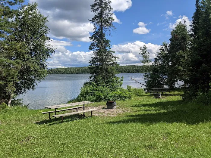 Larson Lake Campground Picture 2