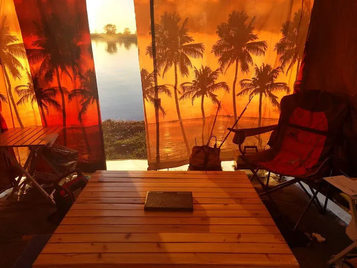 Area Eleven Campground Picture 8