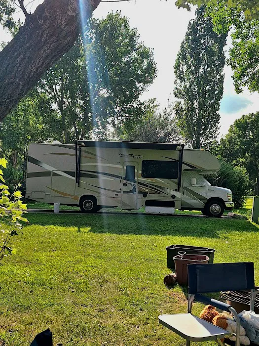 Middle Oak Creek Campground Picture 10