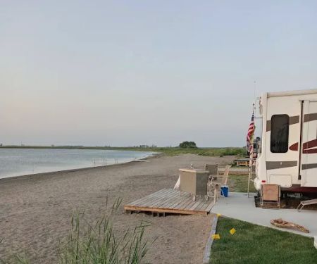 Lake Henry Campground