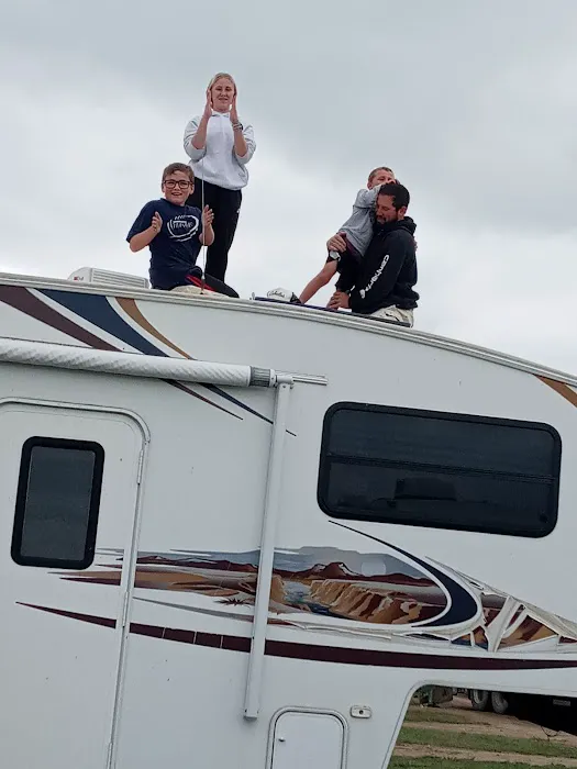 Lake Henry Campground Picture 3