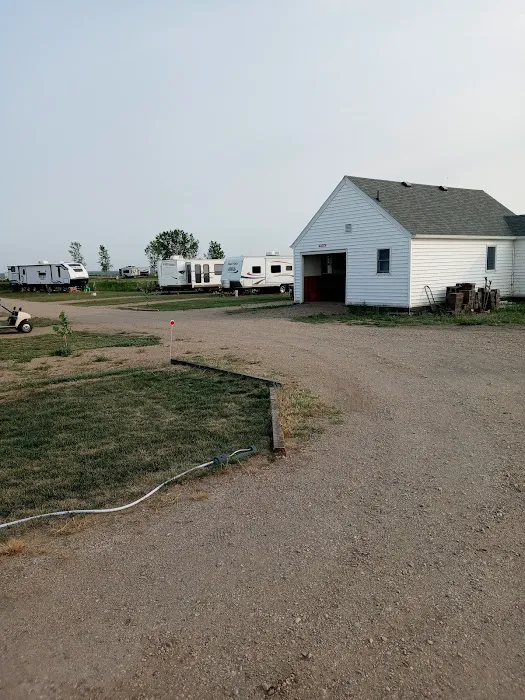 Lake Henry Campground Picture 9