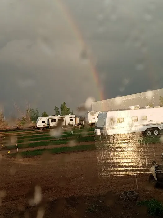 Lake Henry Campground Picture 5