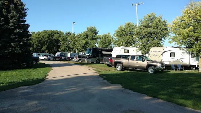 Riverside Park Campground Picture 7