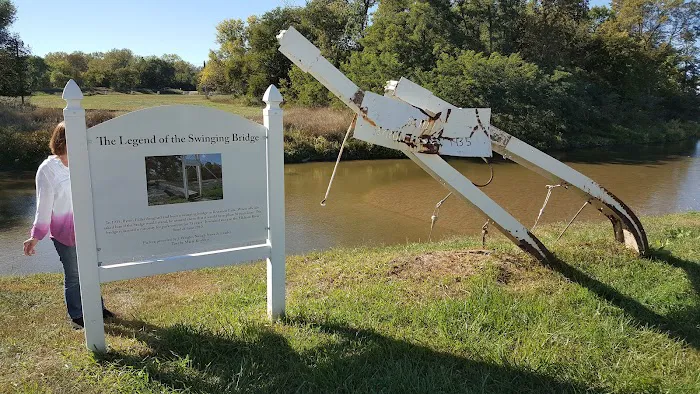 Riverside Park Campground Picture 5